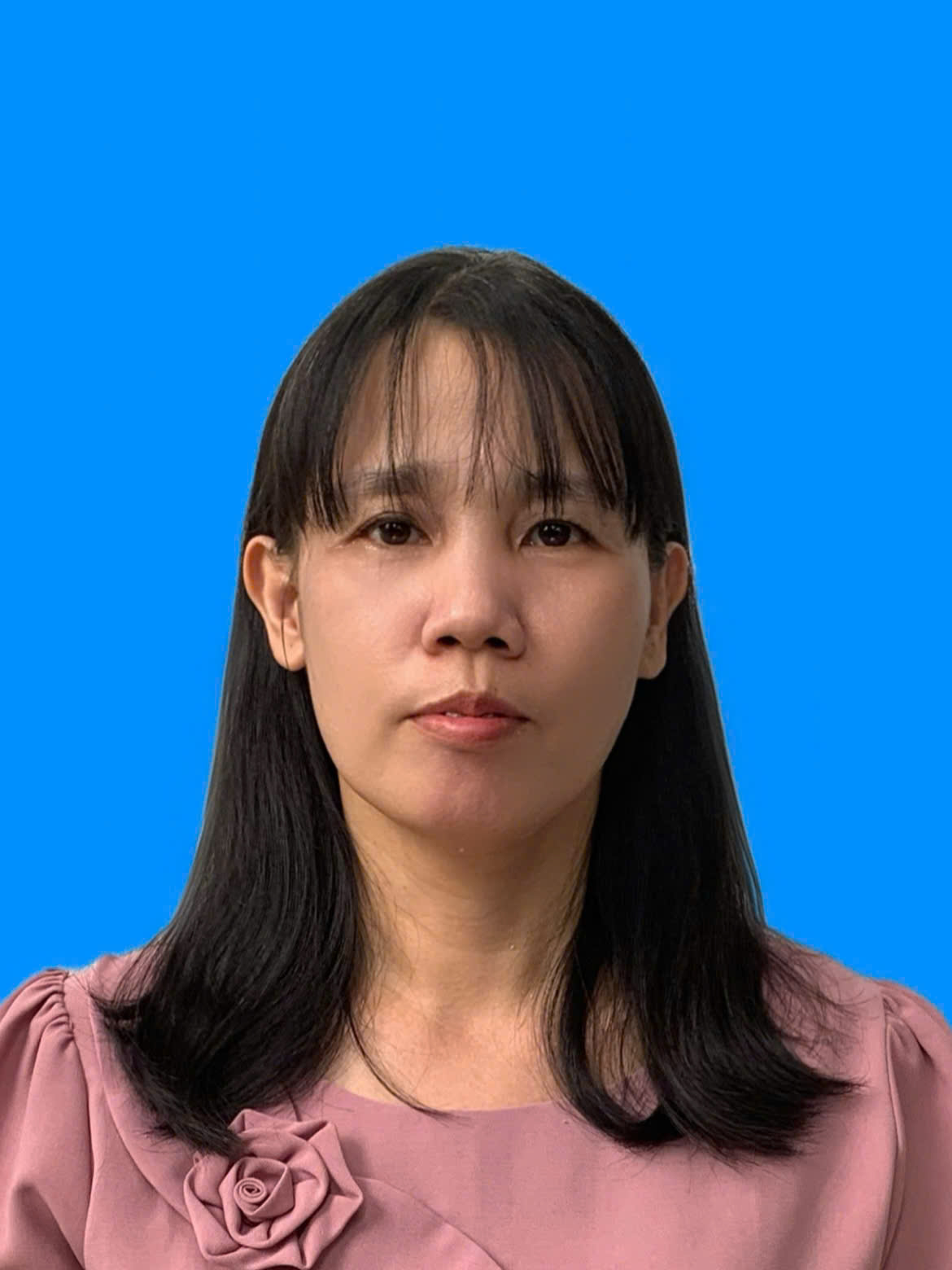 Hoàng Thị Thuý Hoa.jpg